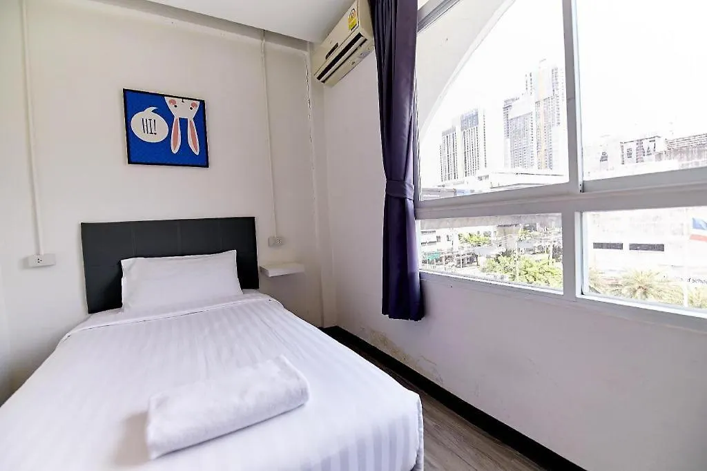 The Rabbit'S Hole Hostel-1