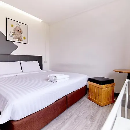 The Rabbit'S Hole Hostel-2